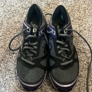 Womens sz 10 pearl zumi clip in spin shoes